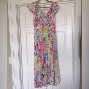 BNWT Kate Spade pleated petals dress, Size 6